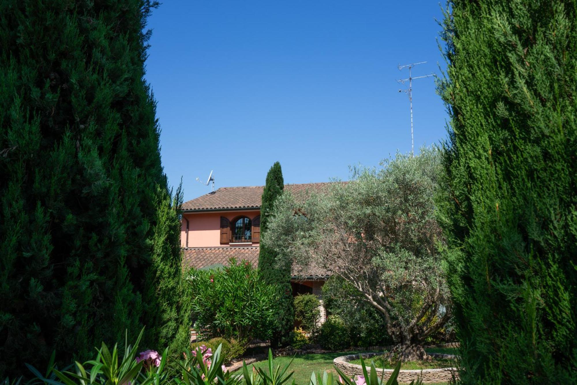 B&B Villa Argiolas Modena Exterior photo